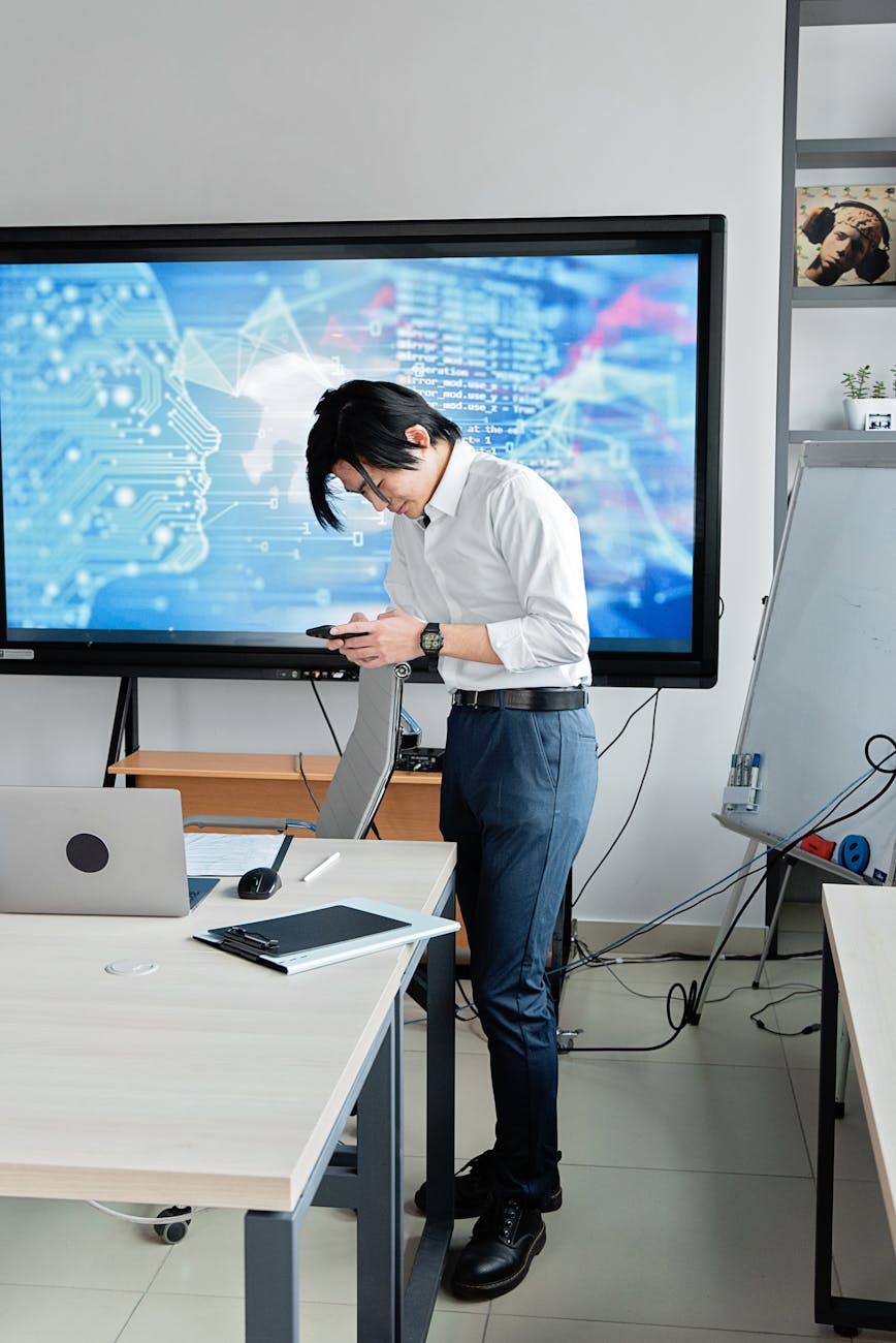 AI Design Revolution: 5 Ways Small Businesses Can Compete
